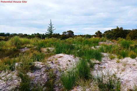 Photo of property in 104 Stratford Drive, Cable Bay, 0420