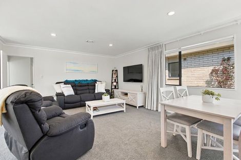 Photo of property in 3/30 Whiteley Street, Moturoa, New Plymouth, 4310