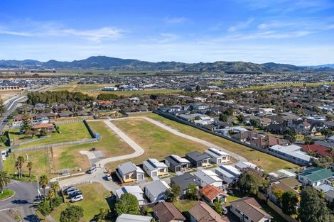 Photo of property in 68 Riley Crescent, Papamoa Beach, 3118