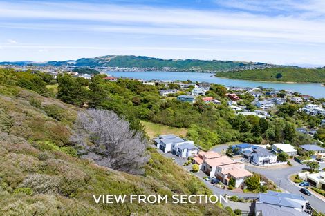 Photo of property in 28 Paremata Drive, Paremata, Porirua, 5024