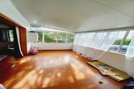 Photo of property in 137 Seabrook Avenue, New Lynn, Auckland, 0600