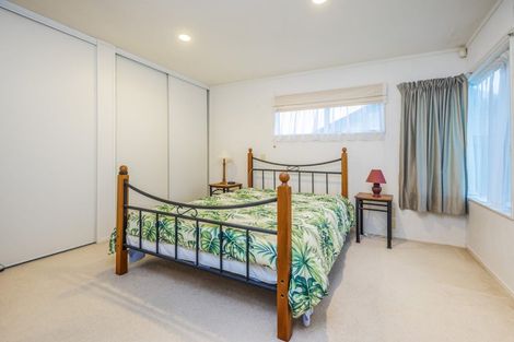 Photo of property in 6a Sheriff Place, Randwick Park, Auckland, 2105