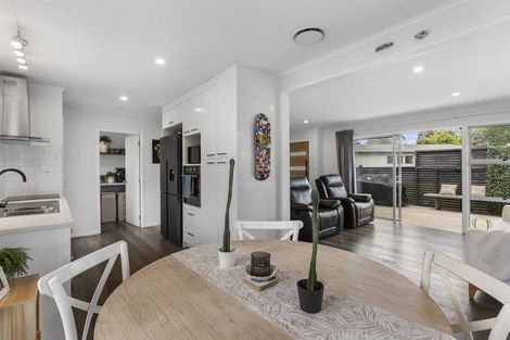 Photo of property in 11 Sun Valley, Hatfields Beach, Orewa, 0931