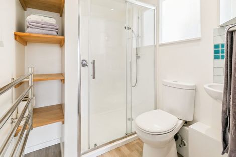 Photo of property in Hamilton Court Flats, 1/47 Hamilton Road, Hataitai, Wellington, 6021