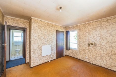 Photo of property in 8a Kings Avenue, Gonville, Whanganui, 4501