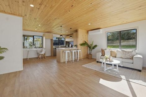 Photo of property in 94a Harbour View Road, Omokoroa, 3114