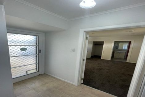 Photo of property in 8 Wyman Place, Pakuranga Heights, Auckland, 2010