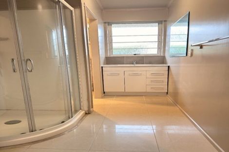 Photo of property in 2/8 Atherton Road, Epsom, Auckland, 1023