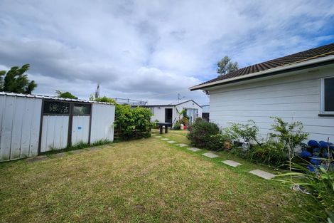Photo of property in 60 Burundi Avenue, Clendon Park, Auckland, 2103