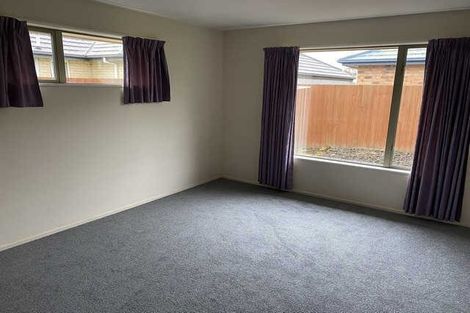 Photo of property in 28 Dufek Crescent, Wigram, Christchurch, 8042