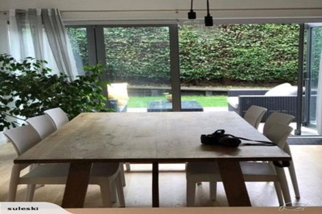 Photo of property in 2/4 Heath Avenue, Northcote, Auckland, 0627