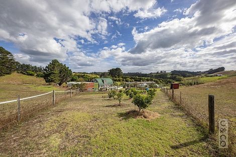 Photo of property in 231 Taiapa Road, Muriwai, Waimauku, 0881