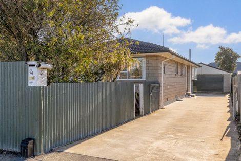 Photo of property in 74 Blake Street, New Brighton, Christchurch, 8061