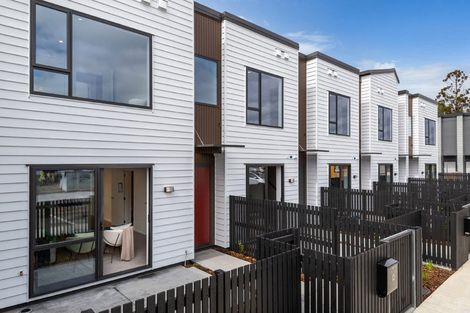 Photo of property in 33 Isabella Lane, Henderson, 0610