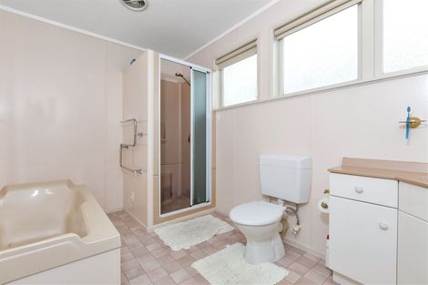 Photo of property in 2/59 Hillsborough Road, Hillsborough, Auckland, 1042