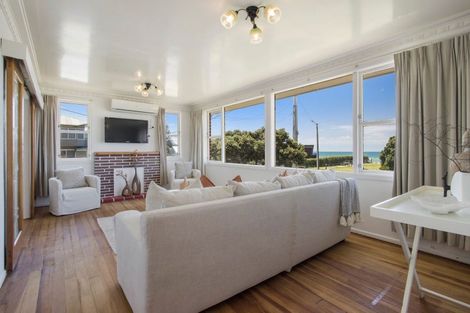 Photo of property in 2 Hillary Street, Waihi Beach, 3611