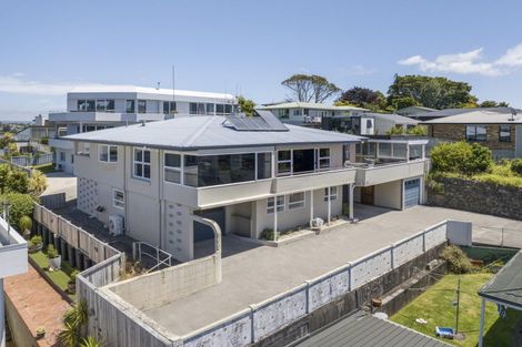 Photo of property in 4 Mana Street, Otumoetai, Tauranga, 3110