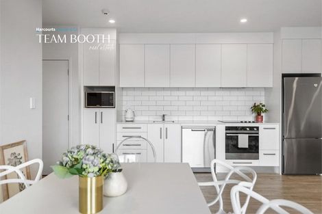 Photo of property in 102/165 Lake Road, Northcote, Auckland, 0627