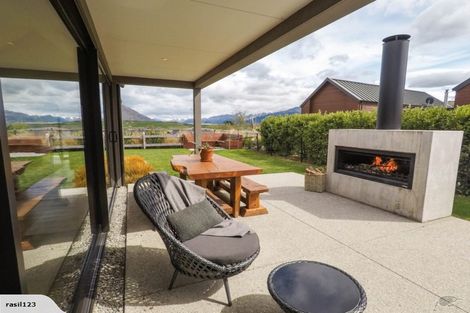 Photo of property in 48 Falconer Rise, Jacks Point, Queenstown, 9371