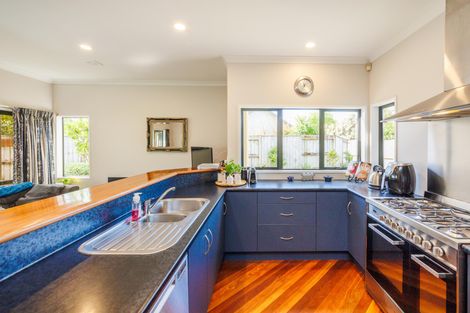 Photo of property in 15 Silkwood Place, Fitzherbert, Palmerston North, 4410