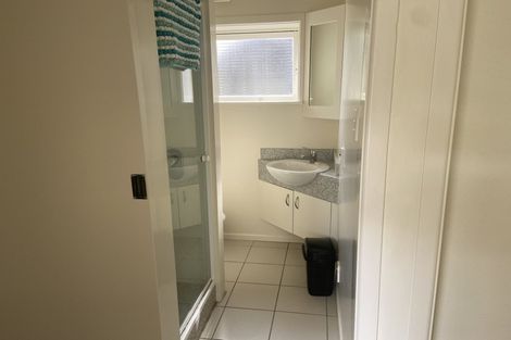 Photo of property in 11 Randwick Road, Northland, Wellington, 6012