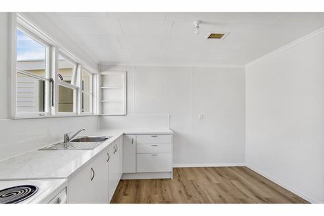 Photo of property in 52 Douglas Street, Highfield, Timaru, 7910