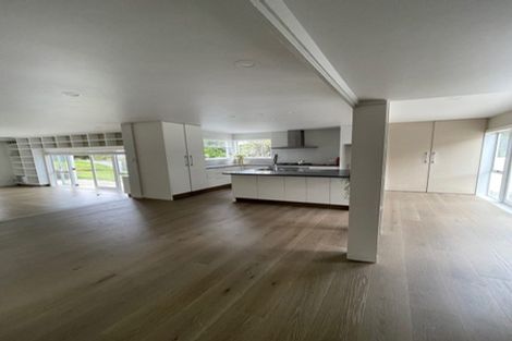 Photo of property in 17 Wernham Place, Northcote, Auckland, 0626