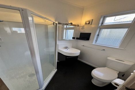 Photo of property in 61 Endeavour Street, Lyall Bay, Wellington, 6022