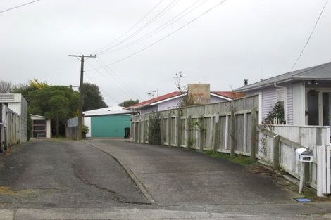 Photo of property in 22a Karaka Crescent, Levin, 5510