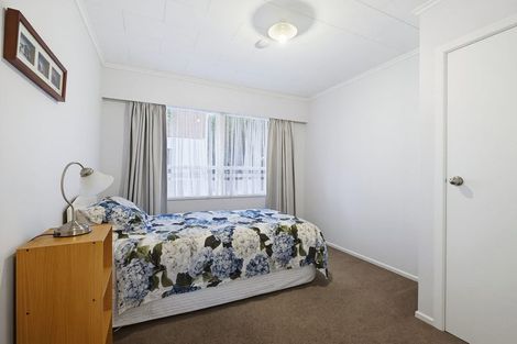 Photo of property in 108 Oriel Avenue, Tawa, Wellington, 5028