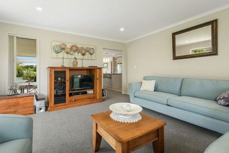 Photo of property in 42 Maniaroa Drive, Katikati, 3129