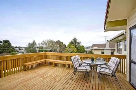 Photo of property in 23 Kennedy Avenue, Forrest Hill, Auckland, 0620