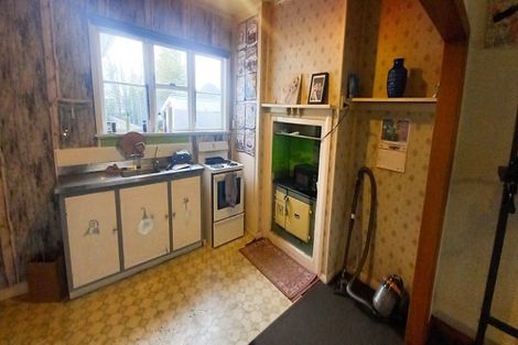 Photo of property in 7 Bridge Street, Tuatapere, 9620