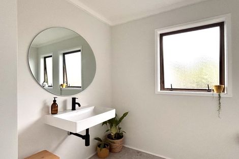 Photo of property in 11 Dunsandel Grove, Silverstream, Upper Hutt, 5019