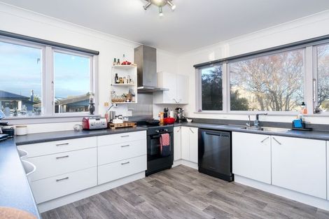 Photo of property in 490 Tay Street, Hawthorndale, Invercargill, 9810