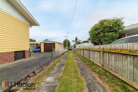 Photo of property in 61 Christmas Road, Manurewa, Auckland, 2102