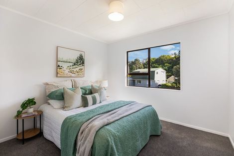 Photo of property in 62 Gloaming Hill, Titahi Bay, Porirua, 5022