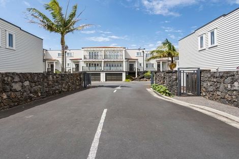 Photo of property in 2/218 Green Lane West, Epsom, Auckland, 1051