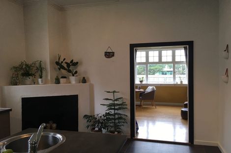 Photo of property in 6 Malcolm Street, Martinborough, 5711