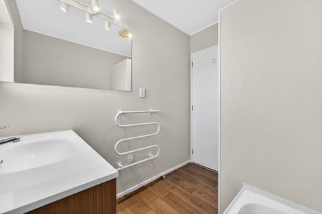 Photo of property in 130j Lakeside Drive, Orewa, 0931