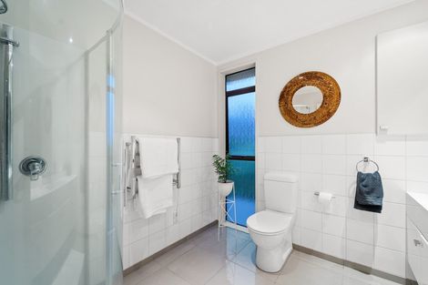 Photo of property in 29 Quebec Road, Milford, Auckland, 0620