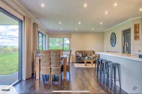 Photo of property in 64 Hawthorne Lane, Kingseat, Papakura, 2580