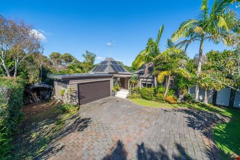 Photo of property in 36 Curacao Place, Half Moon Bay, Auckland, 2012