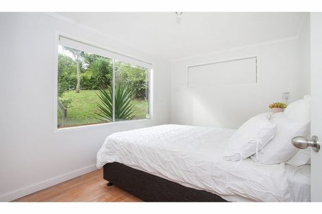 Photo of property in 1/26 Bryers Place, Bayview, Auckland, 0629