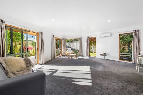 Photo of property in 4 Evans Pass Road, Sumner, Christchurch, 8081