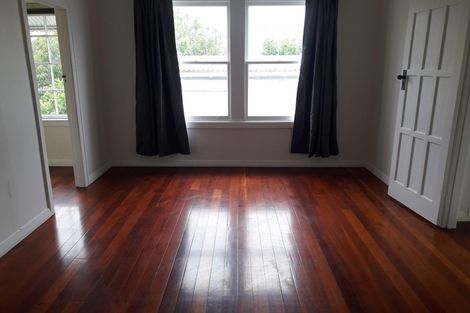 Photo of property in 2 Kerr Street, Devonport, Auckland, 0624