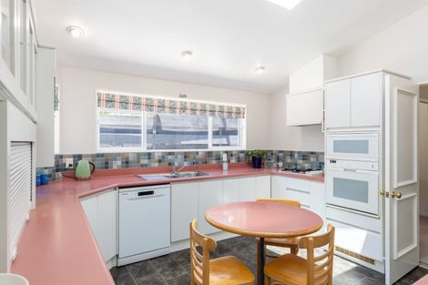 Photo of property in 20a Chatsworth Road, Silverstream, Upper Hutt, 5019