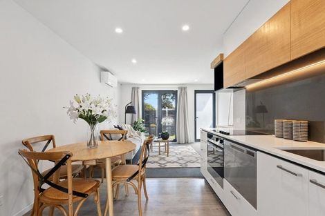 Photo of property in 2/300 Fitzgerald Avenue, Christchurch Central, Christchurch, 8013