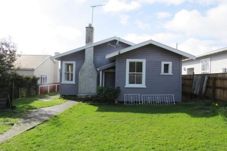 Photo of property in 62 Morley Street, New Plymouth, 4310