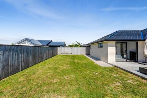 Photo of property in 44 Aratapu Street, Waitara, 4320